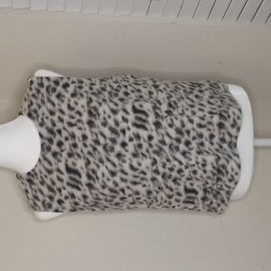 Line & Dot sleeveless top